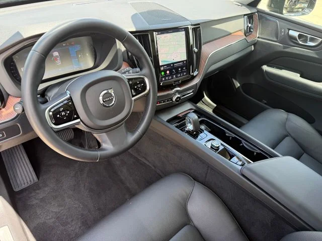 2024 Volvo XC60 - Image 12