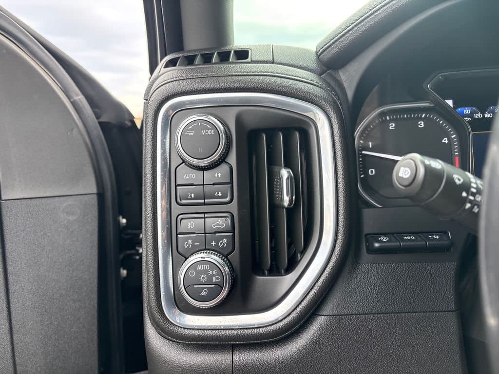 2022 GMC Sierra 2500HD - Image 22