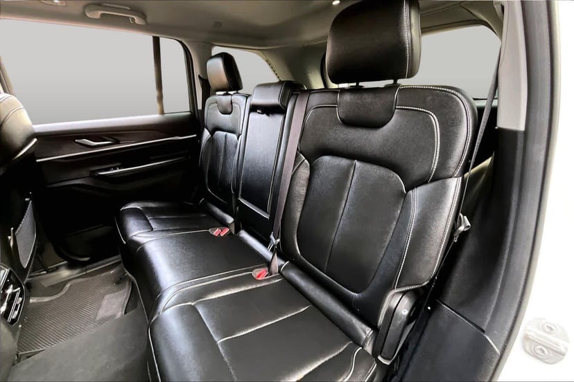 2023 Jeep Grand Cherokee - Image 20