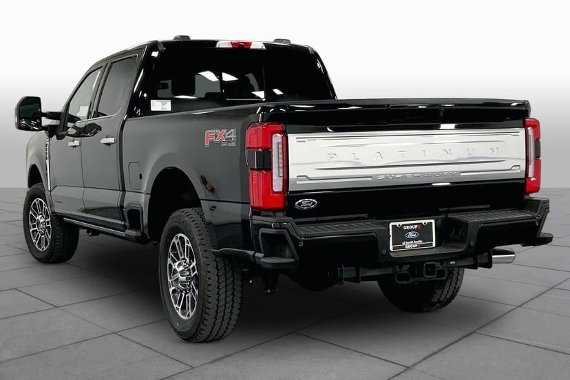 2026 Ford Super Duty - Image 11
