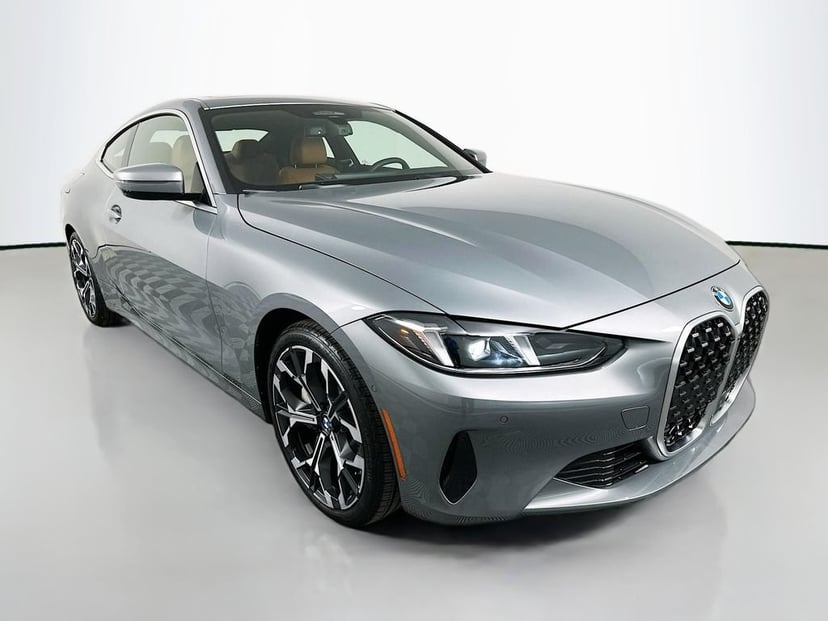 2025 BMW 4 Series - Image 3