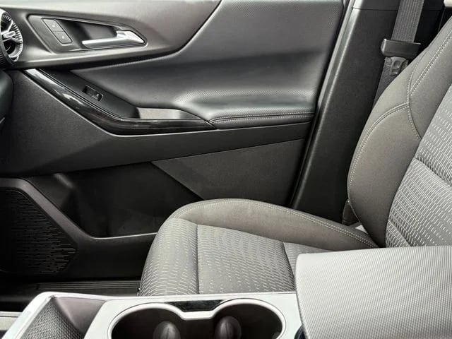 2025 Chevrolet Equinox - Image 10