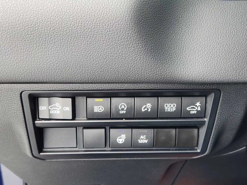 2023 Toyota Tundra - Image 22