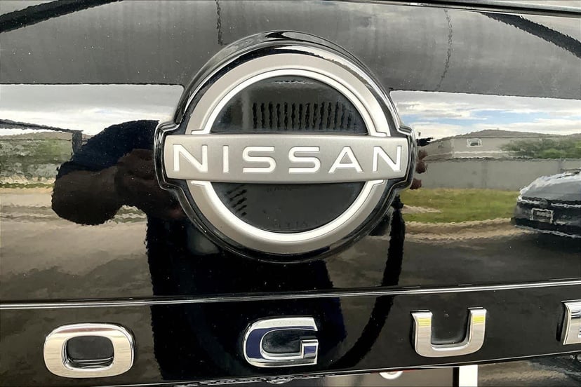 2023 Nissan Rogue - Image 30