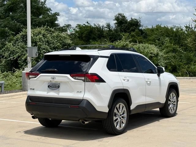 2019 Toyota RAV4 - Image 4