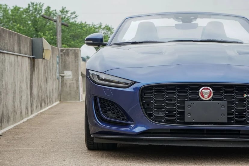 2023 Jaguar F-TYPE - Image 6