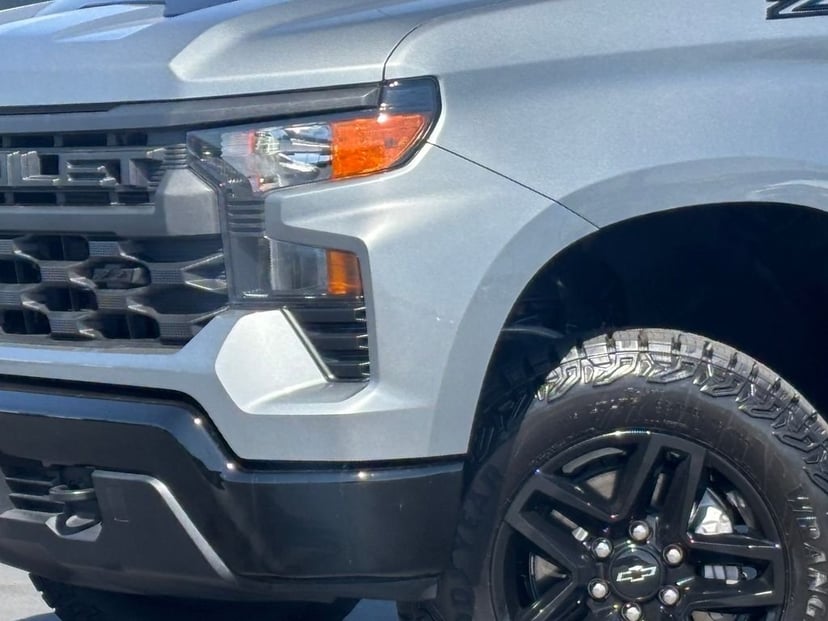 2026 Chevrolet Silverado 1500 - Image 4