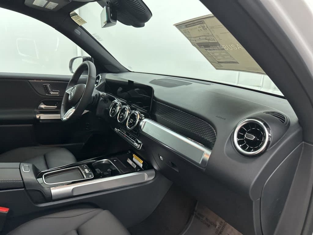 2026 MERCEDES-BENZ GLB - Image 61