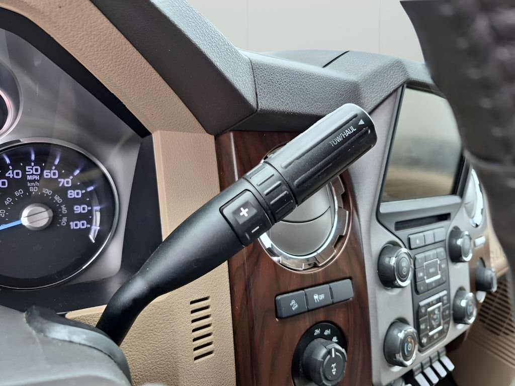 2015 Ford F-250SD - Image 36