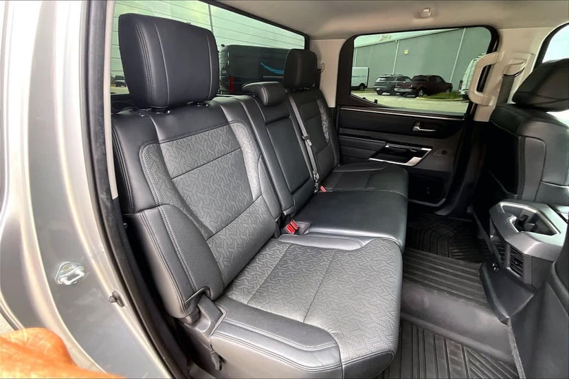 2022 Toyota Tundra - Image 20