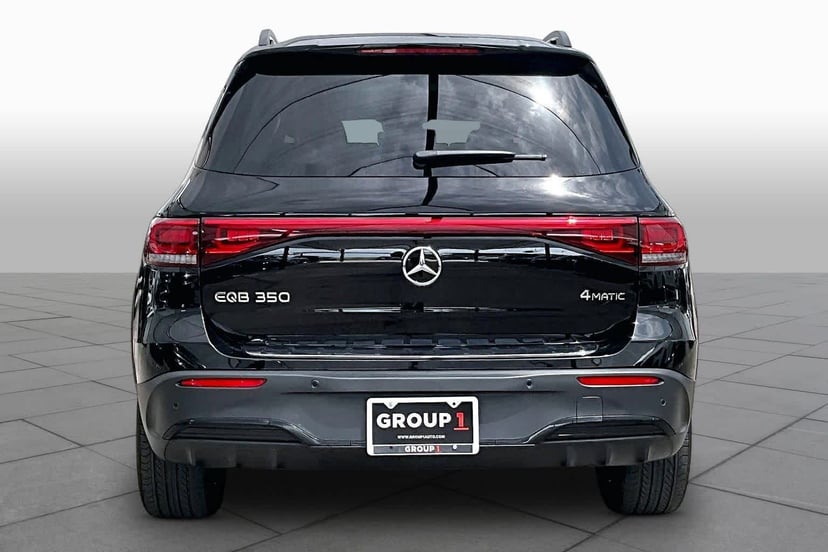 2023 Mercedes-Benz EQB 350 - Image 4