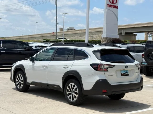 2025 Subaru Outback - Image 8