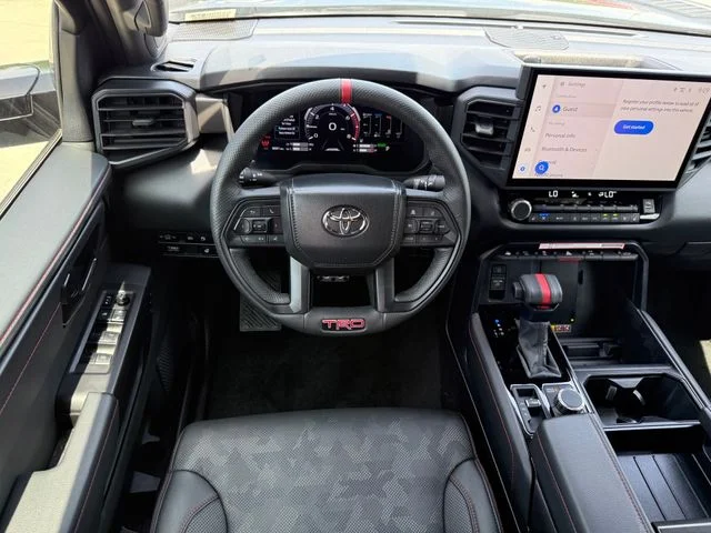 2025 Toyota Tundra Hybrid - Image 24
