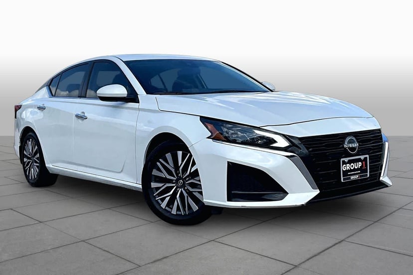 2024 Nissan Altima - Image 3