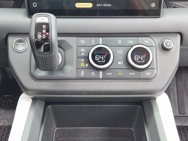 2025 Land Rover Defender 110 - Image 17