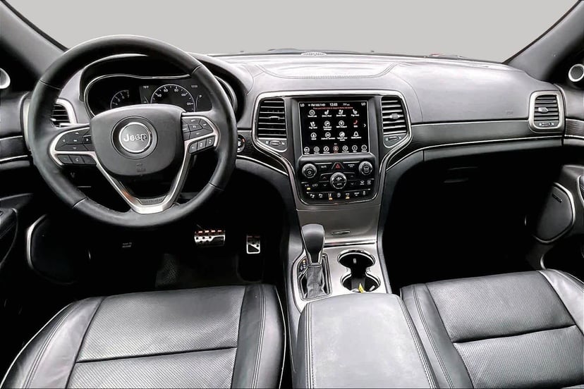 2018 Jeep Grand Cherokee - Image 16
