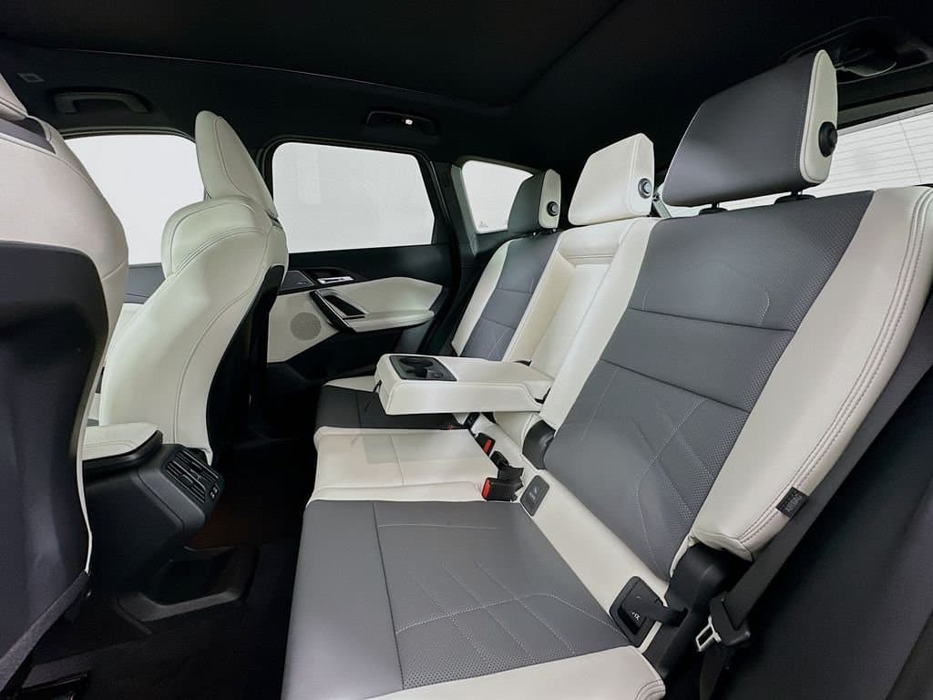 2026 BMW X1 - Image 17