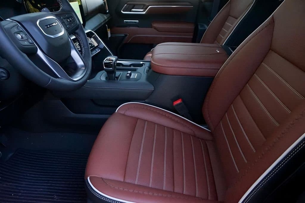 2025 GMC Sierra 1500 - Image 9