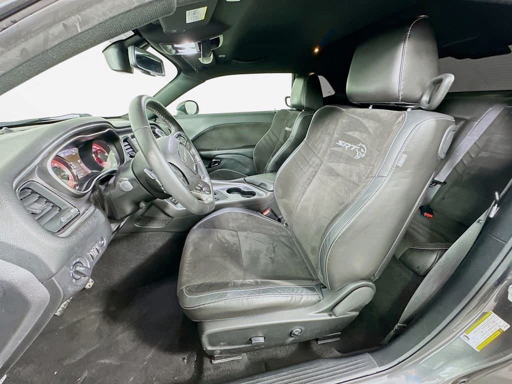 2019 Dodge Challenger - Image 20