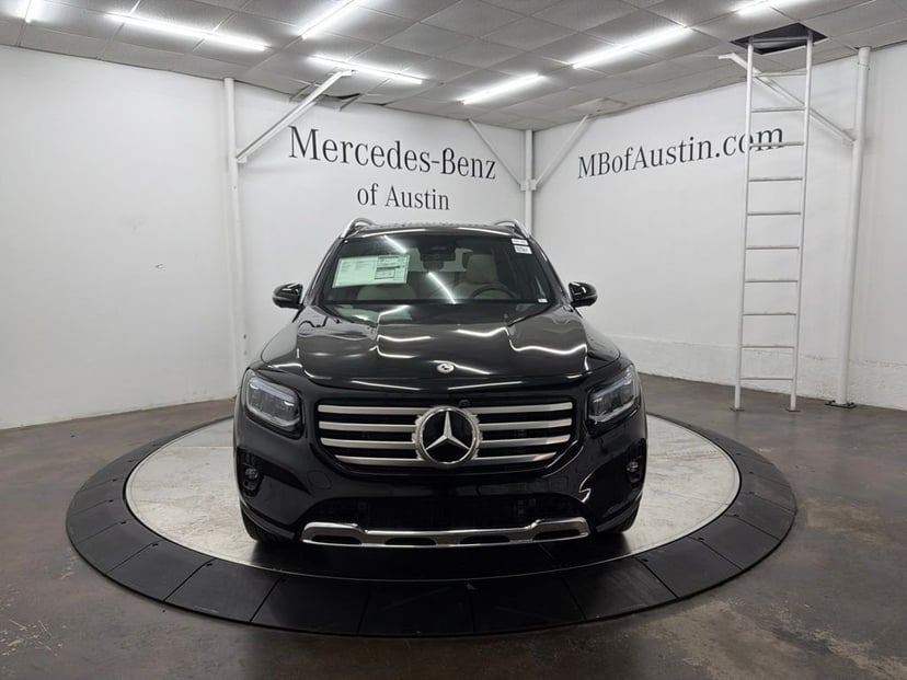 2026 Mercedes-Benz GLB - Image 2