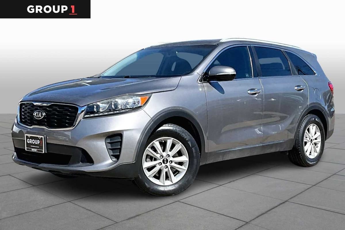2019 Kia Sorento - Image 1