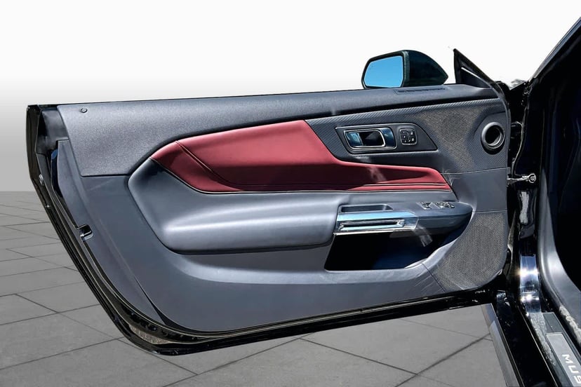2025 Ford Mustang - Image 22