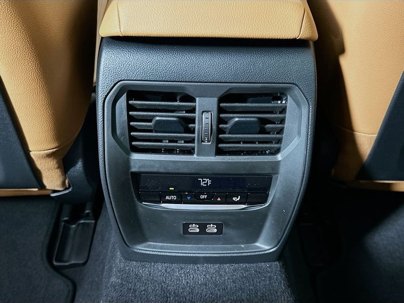 2026 BMW i4 - Image 18