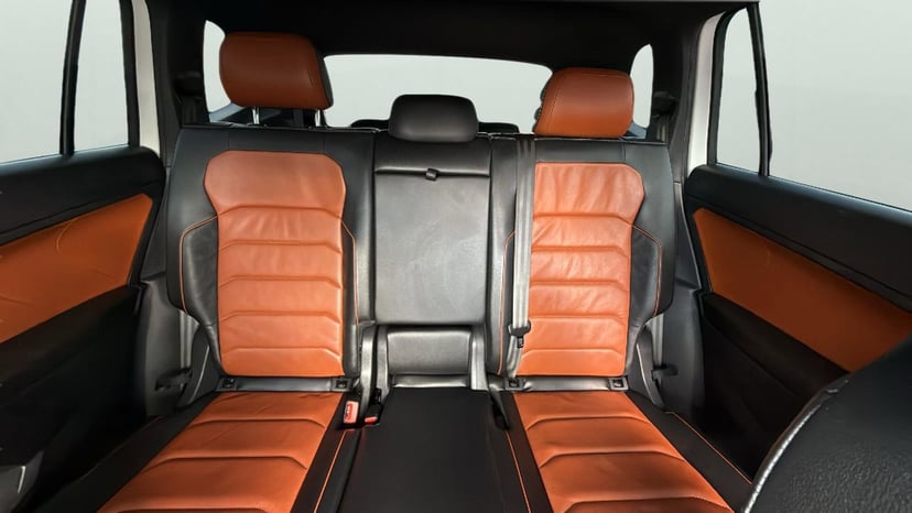 2021 Volkswagen Tiguan - Image 26