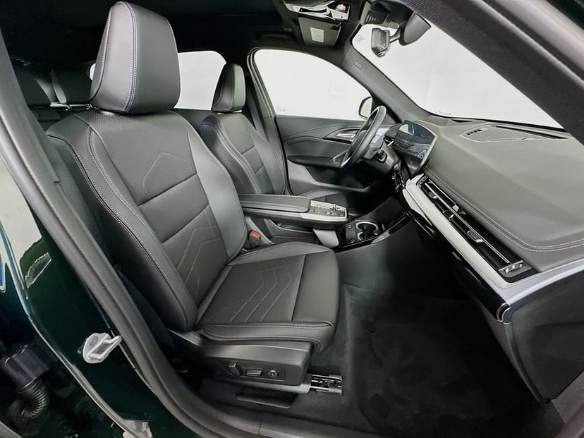 2025 BMW X1 - Image 28