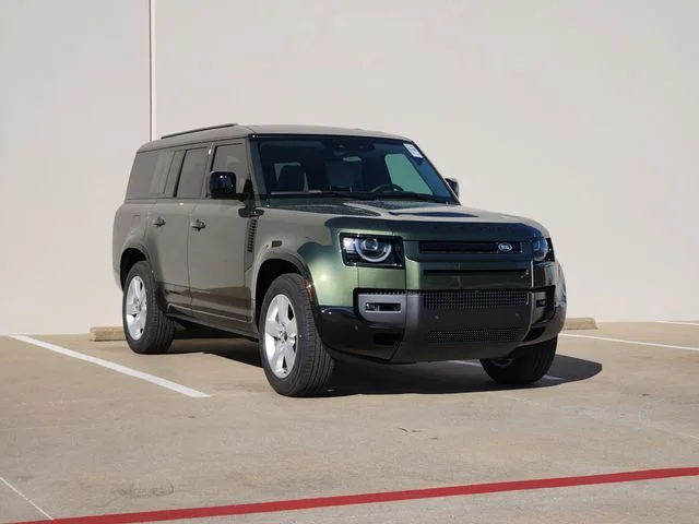 2026 Land Rover Defender 130 - Image 2