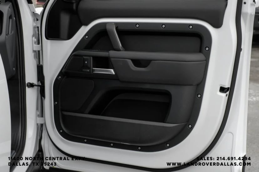 2026 Land Rover Defender 110 - Image 48