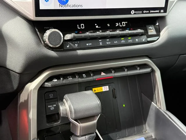 2023 Toyota Tundra Hybrid - Image 16