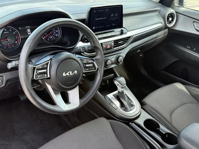 2023 Kia Forte - Image 9
