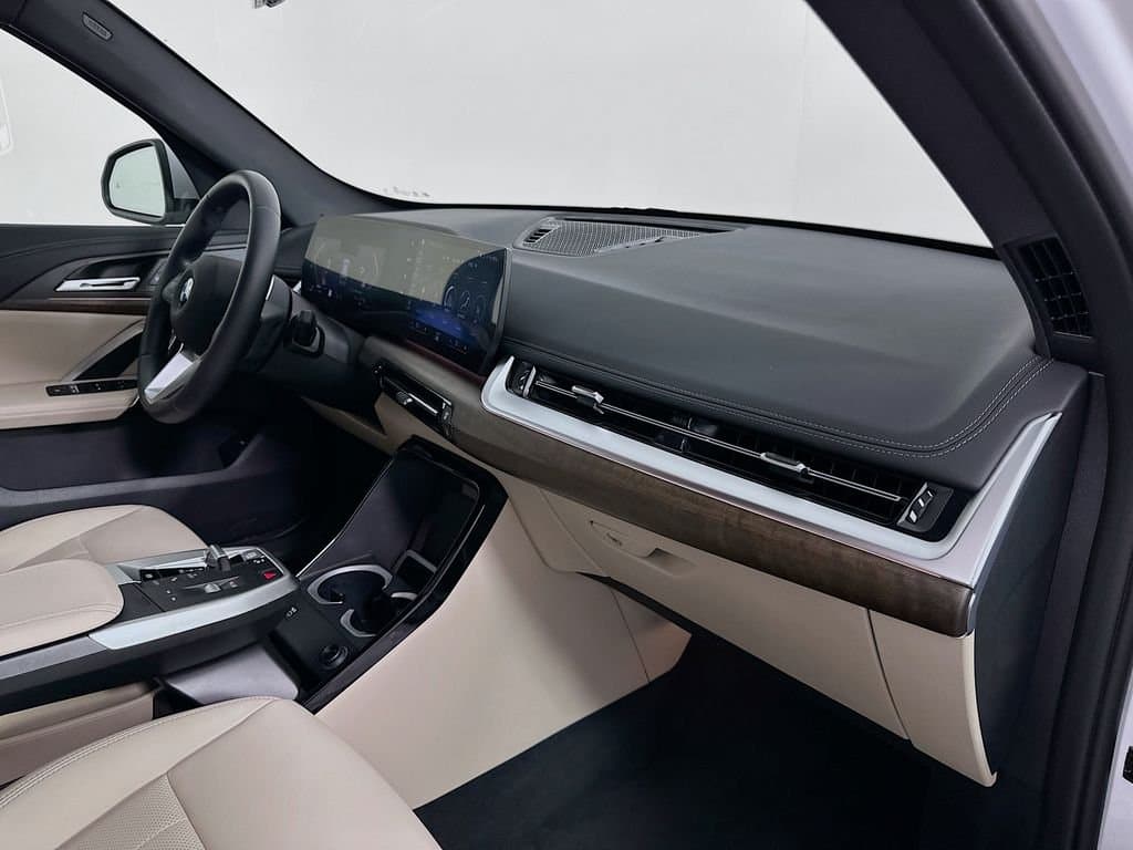2023 BMW X1 - Image 29