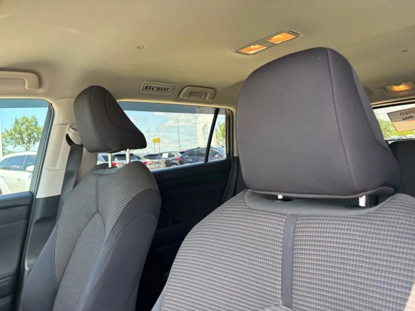 2022 Toyota Highlander - Image 9