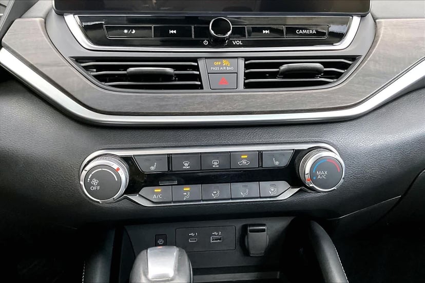 2023 Nissan Altima - Image 35