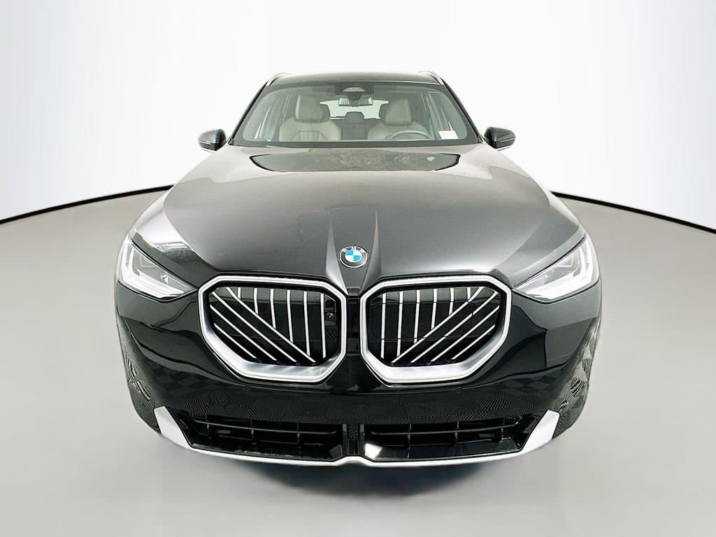 2025 BMW X3 - Image 2