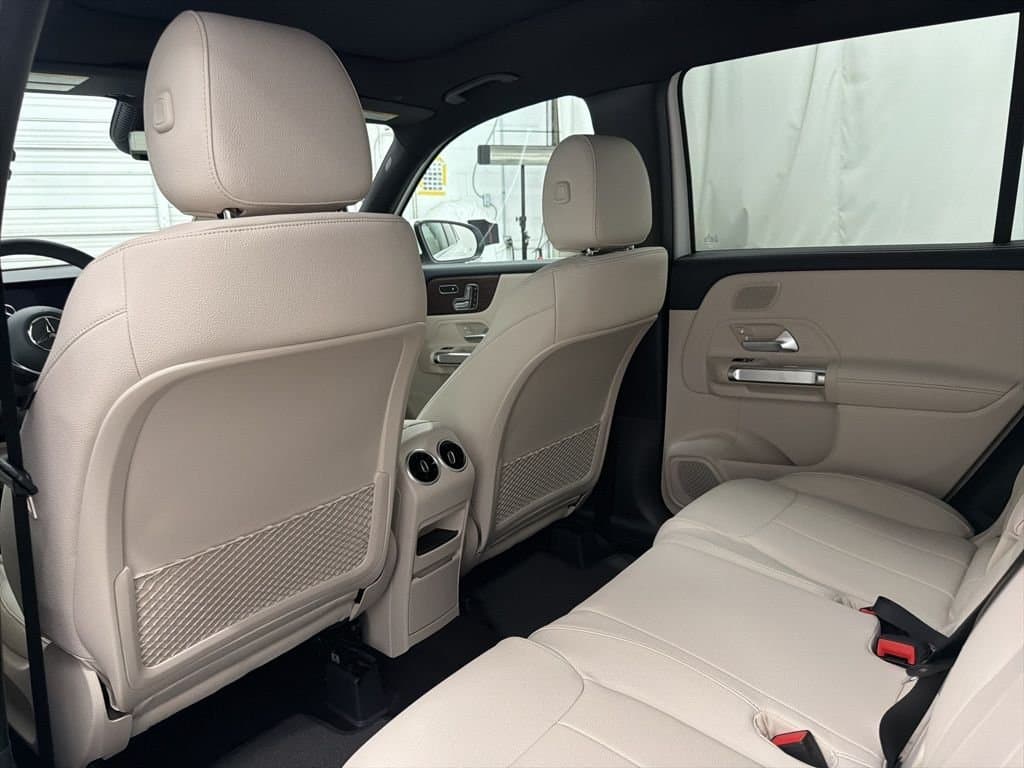 2026 MERCEDES-BENZ GLB - Image 18