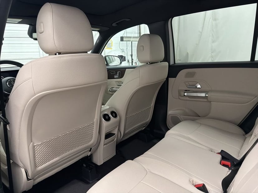 2026 Mercedes-Benz GLB - Image 17