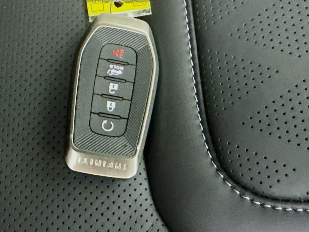 2026 INFINITI QX80 - Image 39