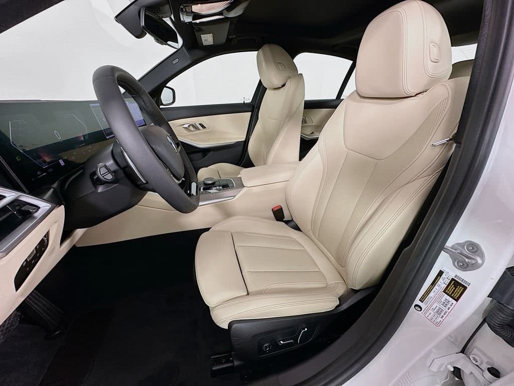 2025 BMW 3 Series - Image 21