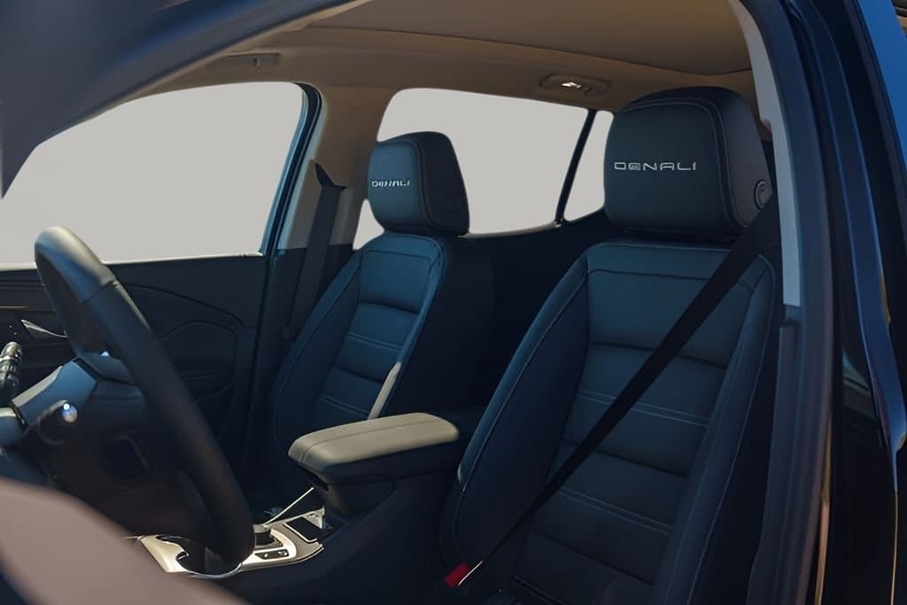 2024 GMC Terrain - Image 12