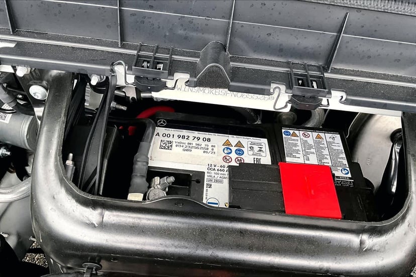 2023 Mercedes-Benz EQB 300 - Image 32