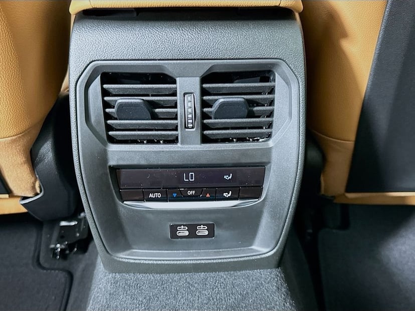 2026 BMW 3 Series - Image 18