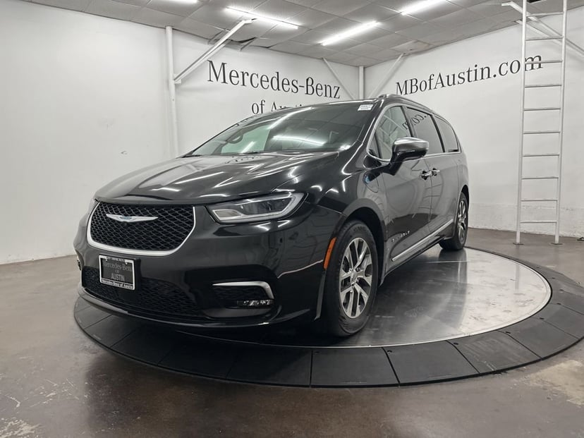 2021 Chrysler Pacifica Hybrid - Image 1