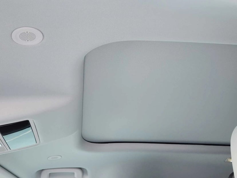 2026 LAND ROVER Defender 130 - Image 25