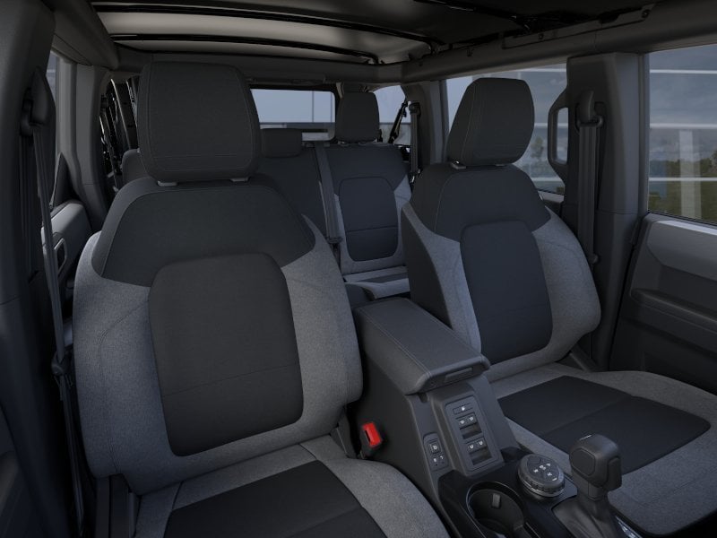2026 Ford Bronco - Image 23