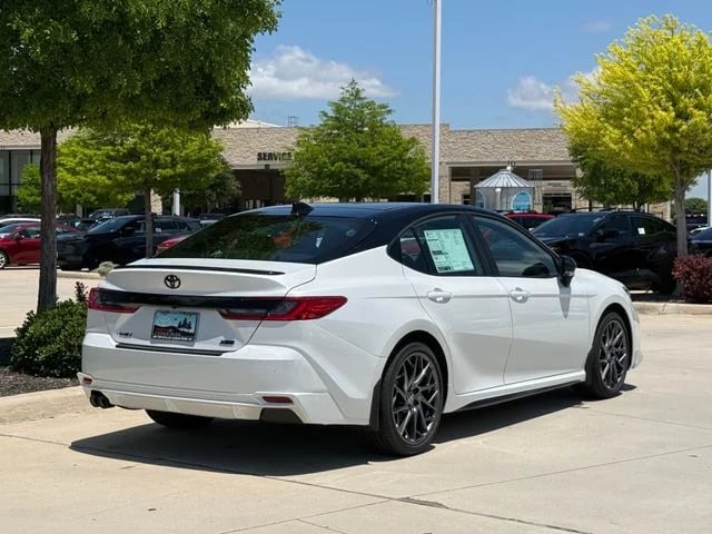 2026 Toyota Camry - Image 5