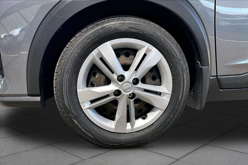 2023 Nissan Kicks - Image 11