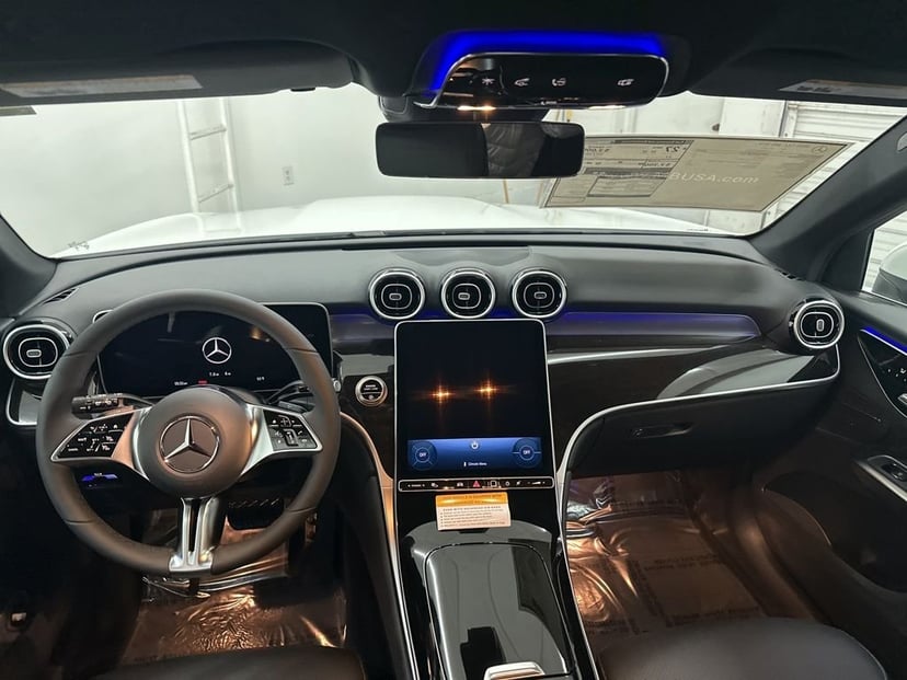 2026 Mercedes-Benz GLC - Image 19